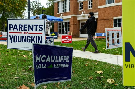 Virginia Governor's Race a Battle for Pollsters, Too - The New York Times