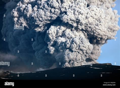 Iceland Volcanic Ash Cloud - Janeesstory