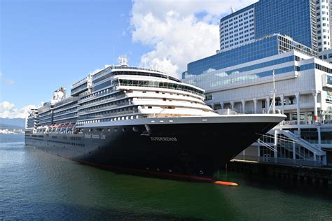 Holland America Cruise Line - Ships, Destinations, Dining [2024]