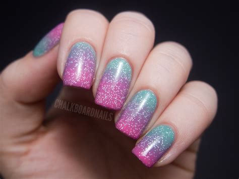 Springtime pink and green gradient | Chalkboard Nails | Phoenix, Arizona Nail Artist