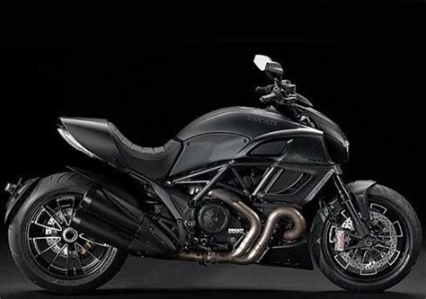 Ducati Diavel 1200 Dark (2012 - 13), prezzo e scheda tecnica - Moto.it