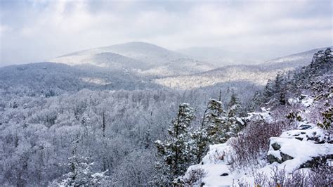 Winter Snow On The Blue Ridge Parkway From Flat Rock Overlook Stock Photo - Download Image Now ...