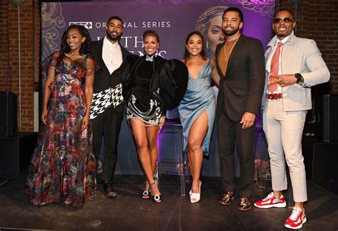 “All The Queen’s Men” Dazzles Viewers With Pelvic Thrusts & Peenanigans | Bossip