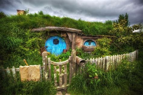 Real-Life Hobbit Homes To Make Your Inner Nerd Squeal In Delight