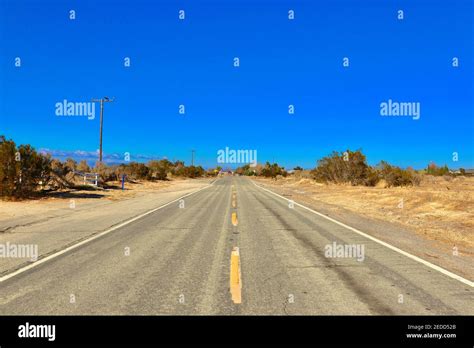 Abandoned Road in a California Desert City Stock Photo - Alamy