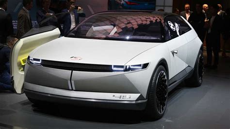 Hyundai 45 Concept Draws Inspiration From Past, Looks Into Future