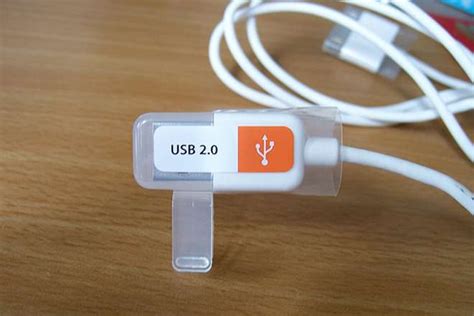 USB 1.0 vs USB 2.0 - Difference and Comparison | Diffen