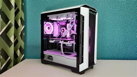 Black and White (And RGB ofc) themed gaming PC for my sister : r/Phanteks