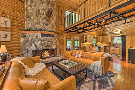 15 Best Comfy Cabins In Michigan - Midwest Explored