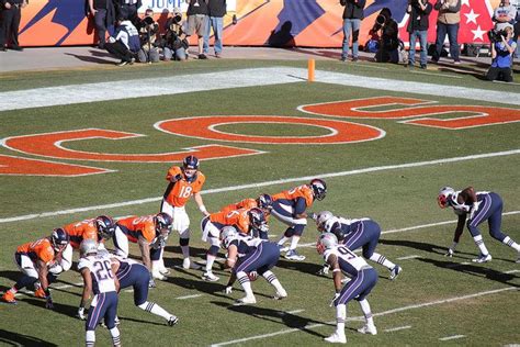 New England Patriots Quarterback Rivalry Game Against the Denver ...