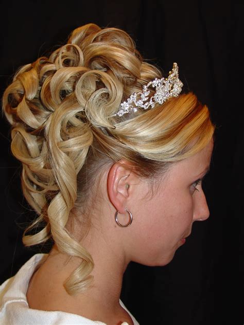 Hairstyles for Women: Cute Prom Hairstyles For Women 2012