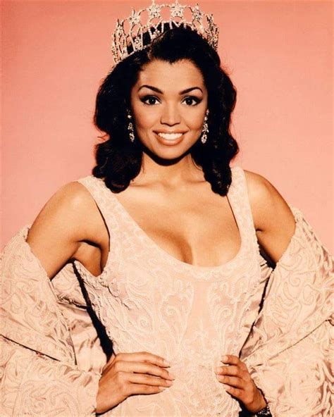 Mourning the loss of Miss Universe 1995 Chelsi Smith