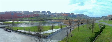 playas y paseos por la costa: PARQUE ATLANTICO DE LAS LLAMAS EN SANTANDER