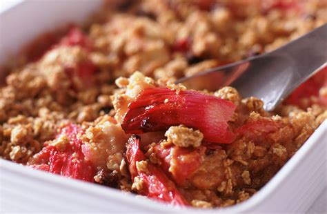 Rhubarb And Apple Crumble | Dessert Recipes | GoodtoKnow