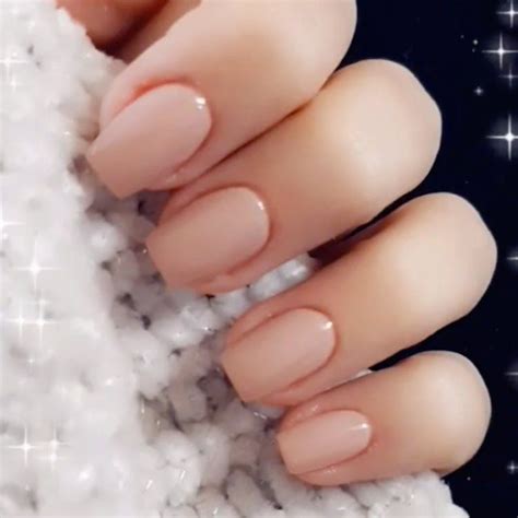 Short Acrylic Nails That Are Just as Fabulous as Long Ones - Woman's ...