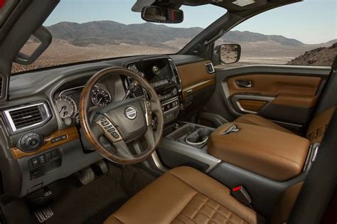 2021 Nissan Titan Interior Pictures