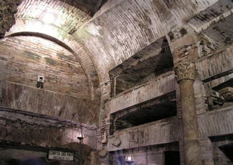 Catacombs of St.Callixtus Guided Tour: Explore Rome's Past