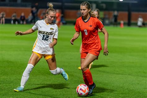 Illinois soccer looks to bounce back in Big Ten action with away trip ...