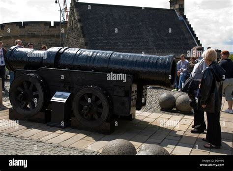 Mons Meg Cannon, Edinburgh Castle, Scotland Stock Photo - Alamy