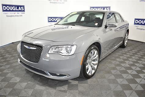 Pre-Owned 2019 Chrysler 300 Limited RWD 4dr Car in Venice #P2097 | Douglas JCDR