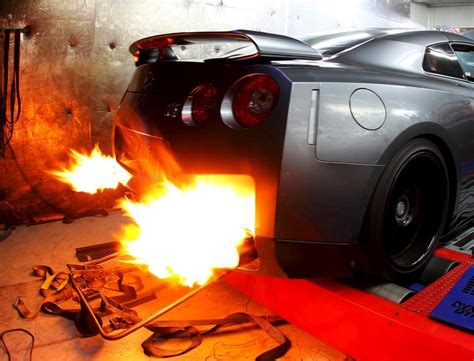 What Causes Flames In A Car's Exhaust? | News | CarThrottle