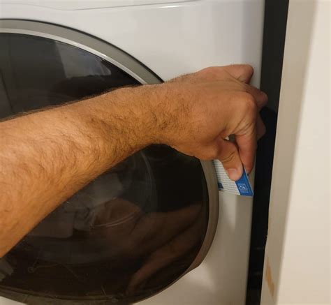 5 Steps To Opening A Stuck Washing Machine Door (Even Without Power)