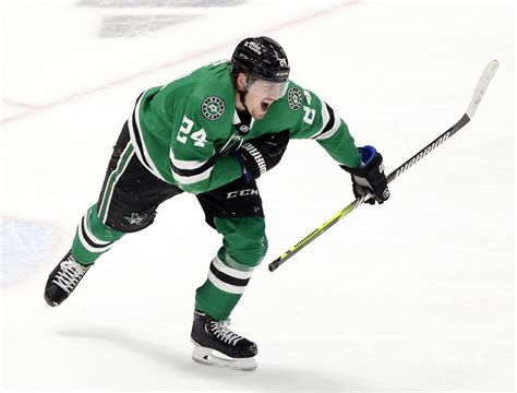 Photos: Joe Pavelski shines in Stars' second-round series-opening loss ...