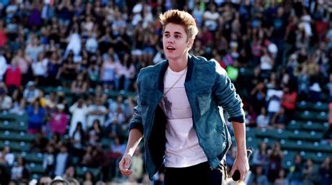 Why Justin Bieber Didn't Really Sell 40,000 Concert Tickets In 30 Seconds : The Record : NPR