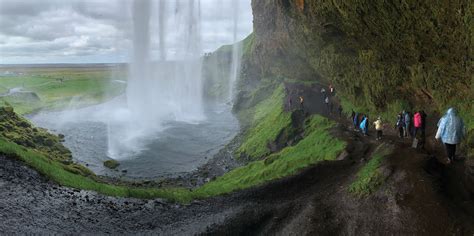 Seljalandsfoss Waterfall | Omnia