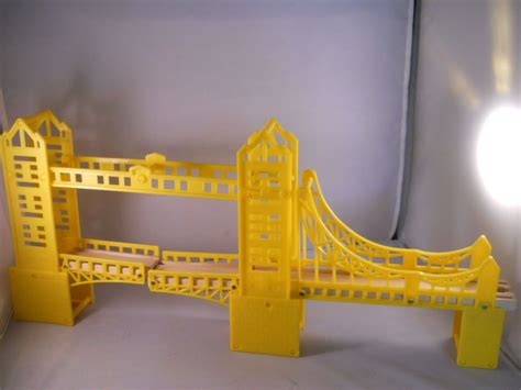 Thomas Train Friends Brio Wooden Draw Bridge Suspension with Yellow Plastic | eBay | Thomas the ...