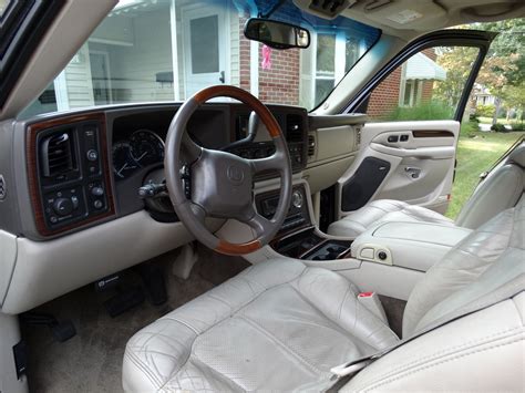 2002 Cadillac Escalade - Interior Pictures - CarGurus