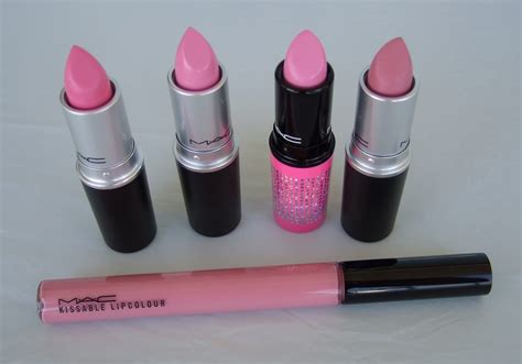 We Should Makeup: MAC Pink Friday Lipstick with Comparison Swatches