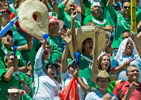 Mexican Soccer Fans Anticipate Sunday’s Match Against U.S.: ‘We Win! In Your Face, Trump!’ | KTLA