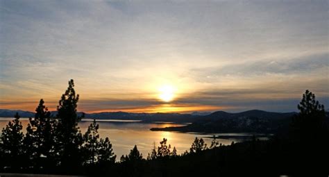 Tahoe Lakeside Sunsets - Go Tahoe North