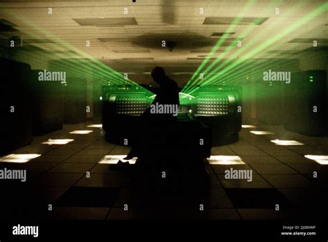 THE THIRTEENTH FLOOR SCENE, THE THIRTEENTH FLOOR, 1999 Stock Photo - Alamy