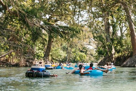 San Marcos River Half-Day Tubing Experience from Austin 2024