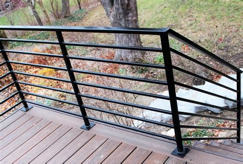 Horizontal Metal Railing for Deck - Great Lakes Metal Fabrication ...