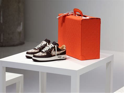 Nike/Louis Vuitton sneakers by Abloh beating auction estimates ...