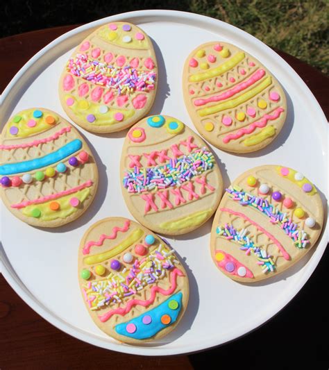 Easter Egg Cookies | Cupcakes and Paper Lanterns