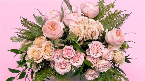 Luxurious Garden Rose Bouquet