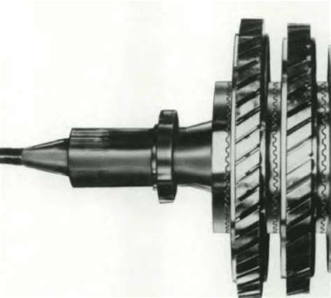 Pinion with Curvic Plate coupling for high-precision applications