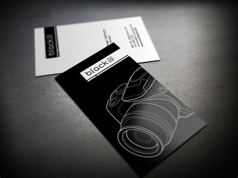 30 Minimalist Business Card Designs that Pack a Punch | UPrinting