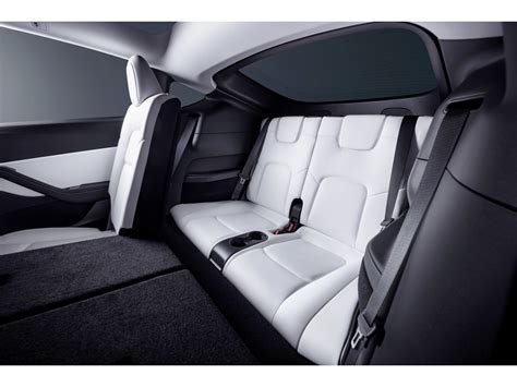 2023 Tesla Model Y: 39 Interior Photos | U.S. News