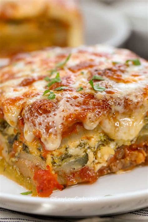 Zucchini Lasagna {Healthy Low Carb Meal} - Easy Low Carb