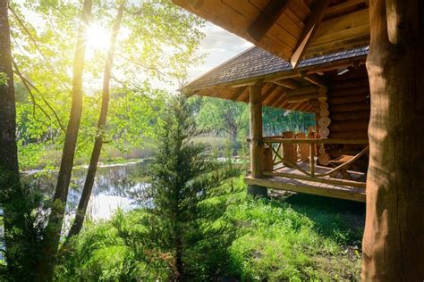 Renting a Cabin for Summer Vacation | ThriftyFun