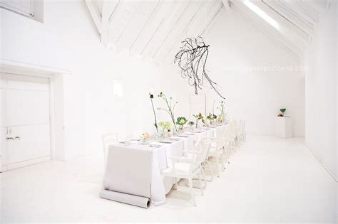 All White Studio wedding Italy Wedding, Farm Wedding, Outdoor Wedding, Wedding Venue Decorations ...