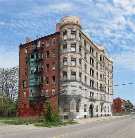 Detroit | Abandoned places, Abandoned detroit, Abandoned mansions