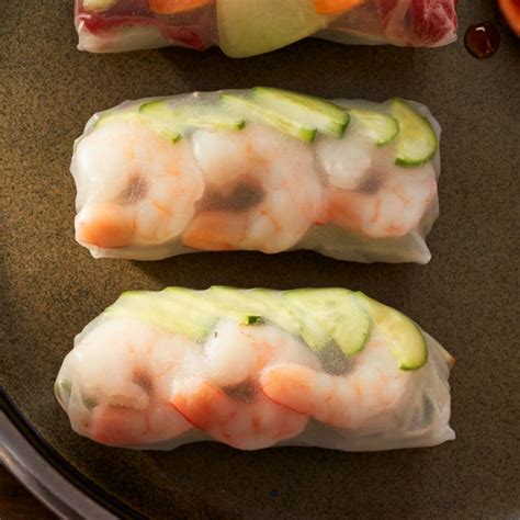 Shrimp and cucumber salad rolls - Chatelaine