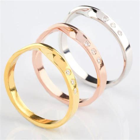 Mobius wedding ring with 3 diamonds Solid gold mobius ring Trendy wedding band Engagement mobius ...