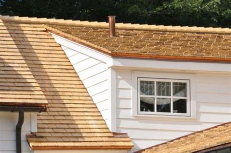 Cedar Shingles Roof: Pros and Cons | Cedar roof, Cedar shingles, House styles